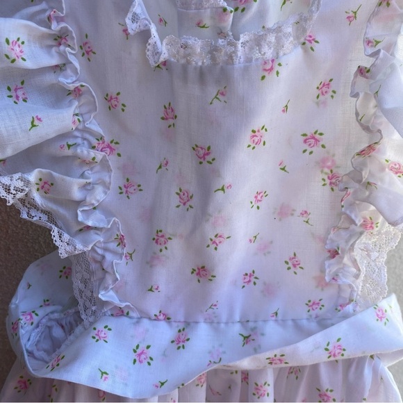 Vintage White with Pink flowers Twirl Dress Size 6 - Picture 3 of 6